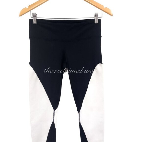 Alo Yoga White Illusion 4 Leggings Black White Geometric Workout Tights Small - Picture 5 of 10